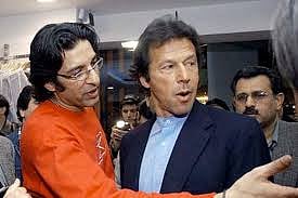 کرکٹر اور فلمی شخصیات نے عمران خان کو جیت پر مبارکباد دی