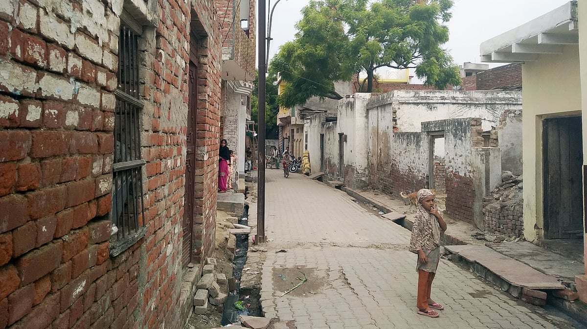 اتنے ظلم کے بعد یہاں کون رہنا چاہے گا، لساڑی کے مسلمانوں کا درد