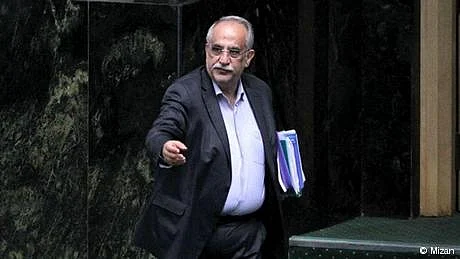 ایرانی پارلیمان نے ملکی وزیر اقتصادیات کو بھی برطرف کر دیا