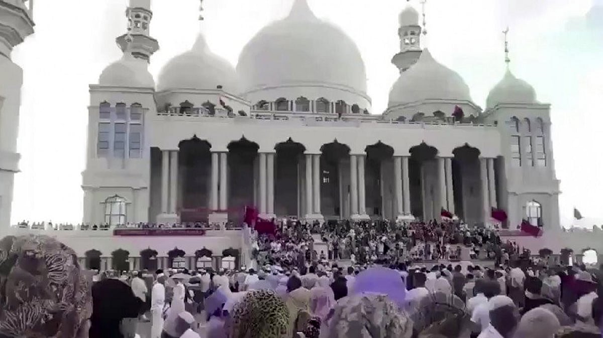 چین میں مسجد مسمار کرنے کا حکم، مسلمان سراپا احتجاج 