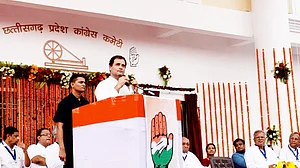بہار و یو پی میں بچیوں کے ساتھ عصمت دری ہو رہی اور پی ایم مودی خاموش: راہل