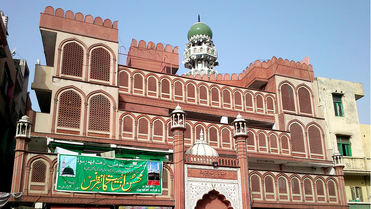 لکشمی نگر کے للتا پارک علاقہ میں واقع جامعہ مسجد ایک مینار