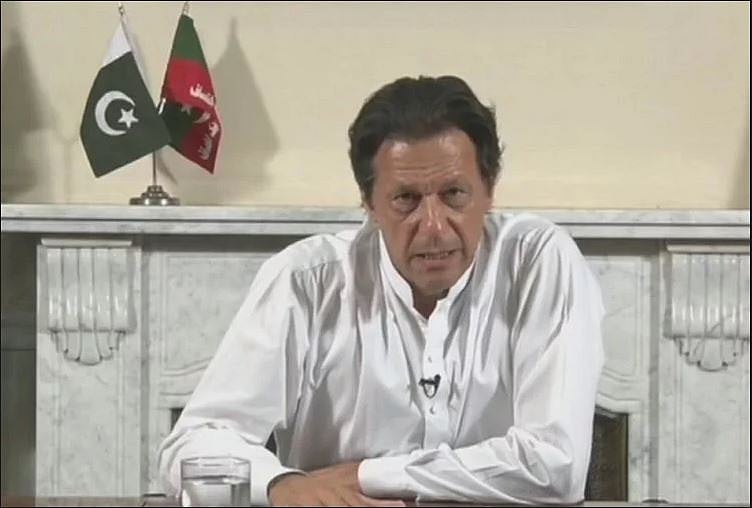 پاکستان: عمران خان وزیر اعظم نامزد، حلف برداری کی تاریخ طے نہیں