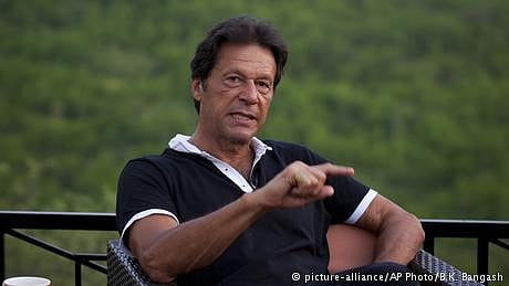 عمران ایسے وقت میں سعودی عرب کیوں جا رہے ہیں جب پوری دنیا سعودی حکومت کے خلاف ہے