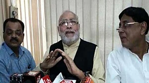 نریندر مودی کے بھائی نے یوگی حکومت پر لگایا بدعنوانی کا سنگین الزام