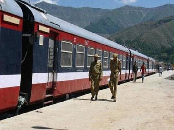 جموں و کشمیر بند کے اعلان کے پیش نظر ریل خدمات ایک بار پھر معطل