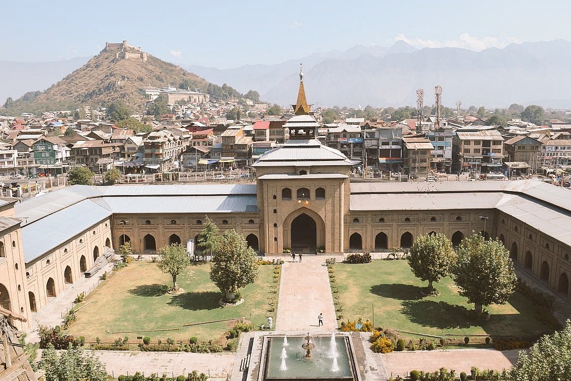 تصویر بشکریہ ٹوئٹر/<a href="https://twitter.com/MirwaizKashmir">@MirwaizKashmir</a>
