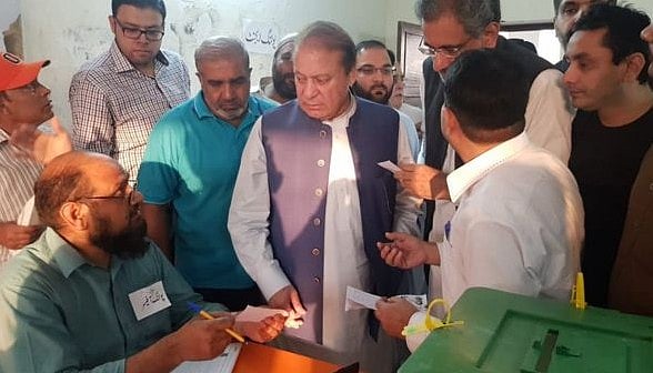 نواز شریف کو ووٹ ڈالنے نہیں دیا گیا کیونکہ ان کے پاس شناختی کارڈ نہیں تھا&nbsp;