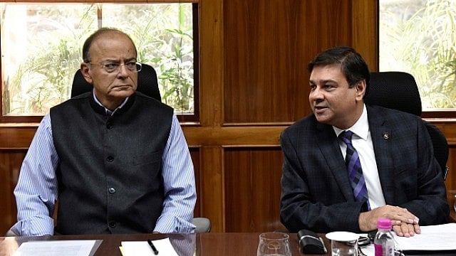 مودی حکومت اور آر بی آئی کے جھگڑے سے بدظن اُرجت پٹیل دیں گے استعفیٰ!