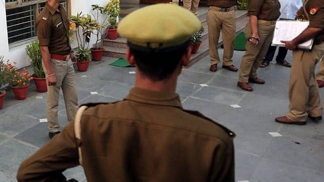 یو پی: باندہ میں جج کی دبنگئی، ضبط کار تھانہ سے زبردستی چھڑائی