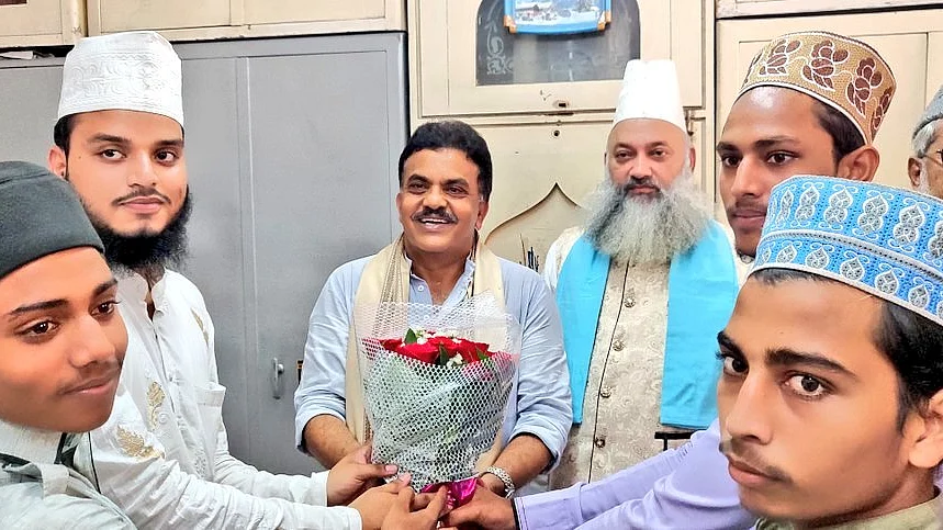تصویر سوشل میڈیا / <a href="https://twitter.com/sanjaynirupam">@sanjaynirupam</a>