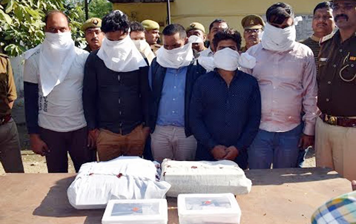 نوئیڈا: فرضی کال سینٹر کے ذریعہ امریکہ و کنیڈا کے لوگوں سے سائبر ٹھگی، 6 گرفتار
