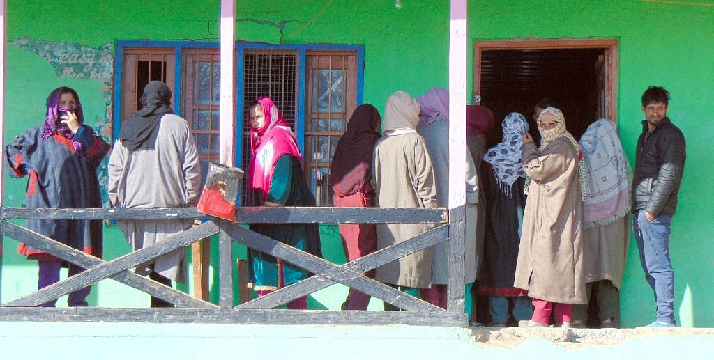 جموں وکشمیر میں پنچایتی انتخابات کے تیسرے مرحلے میں 75.2 فیصد ووٹنگ
