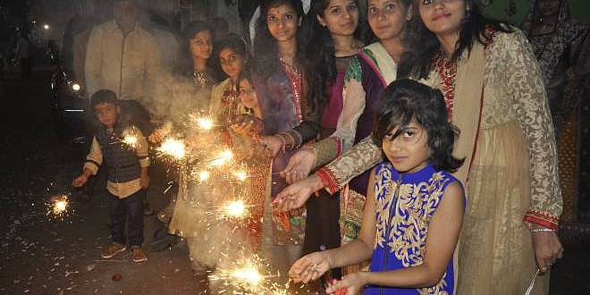 تلنگانہ میں روشنیوں کے تہوار دیوالی کی دھوم
