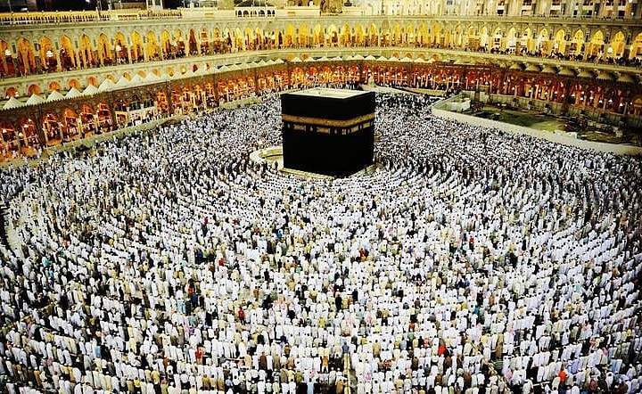 سعودی عرب: ماہ ربیع الاول میں تقریباً 14 لاکھ زائرین نے عمرہ کی سعادت حاصل کی