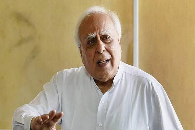 ملک کے لوگ مرکزی حکومت کو پسند نہیں کرتے، دہلی آمریت کے خلاف کھڑی ہے: کپل سبل
