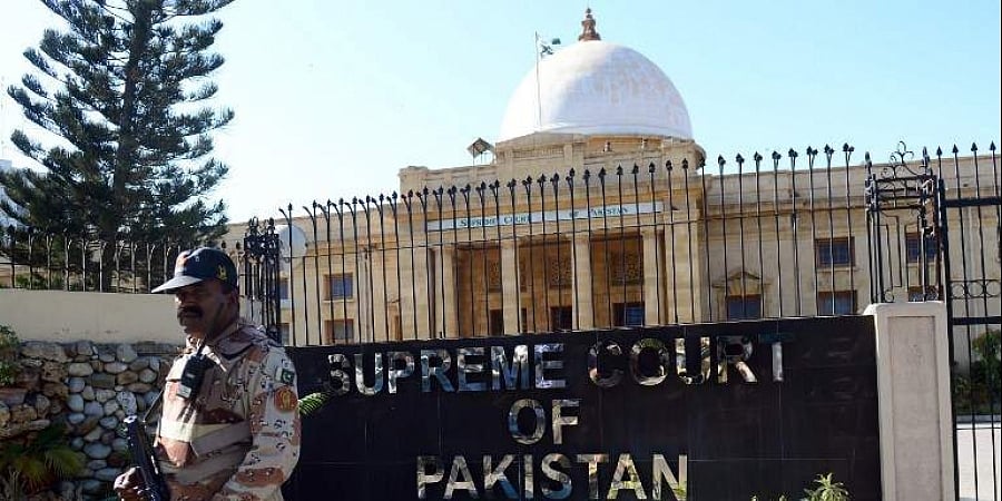 اہم خبریں: سپریم کورٹ کے فیصلے میں کئی خامیاں ہیں، وزیر فواد چوہدری کا بیان