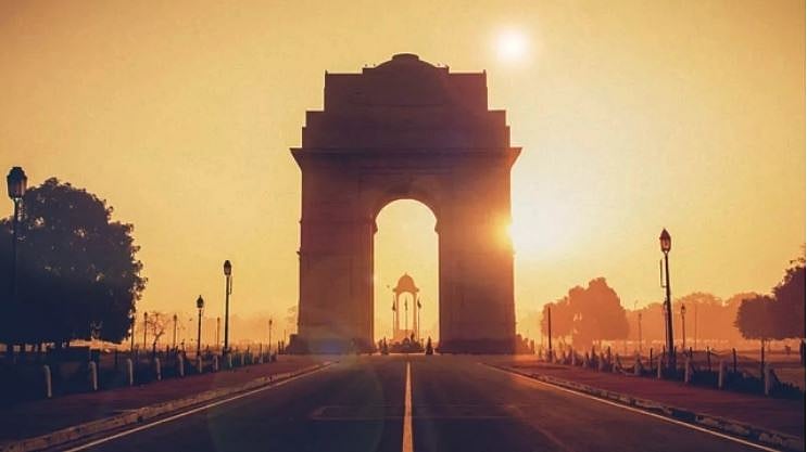نئے سال کا استقبال ہے لیکن نئے سال میں خوش ہونے کے لئے ہے کیا؟ 