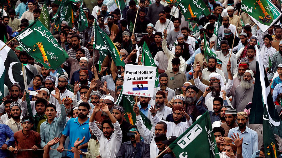 ہالینڈ سفير کی پاکستان واپسی جلد، اسلام مخالف مقابلہ پر دھمکی کے بعد لوٹی تھیں واپس