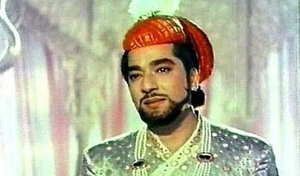 بادشاہ، شہنشاہ، شہزادہ یا نواب کے کرداروں کو زندہ کرنے والے بالی ووڈ ادکار- پردیپ کمار