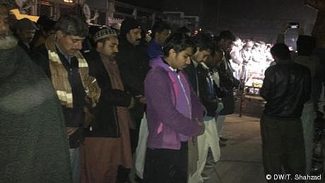 ’لاٹھی گولی کی سرکار ہے تو پھر عدالتوں کو تالے لگوا دیں‘