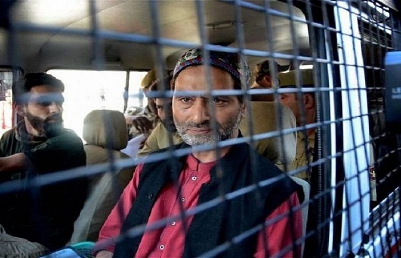 یاسین ملک کو دو الگ الگ کیسز میں عمر قید کی سزا، 10 لاکھ روپے کا جرمانہ بھی عائد