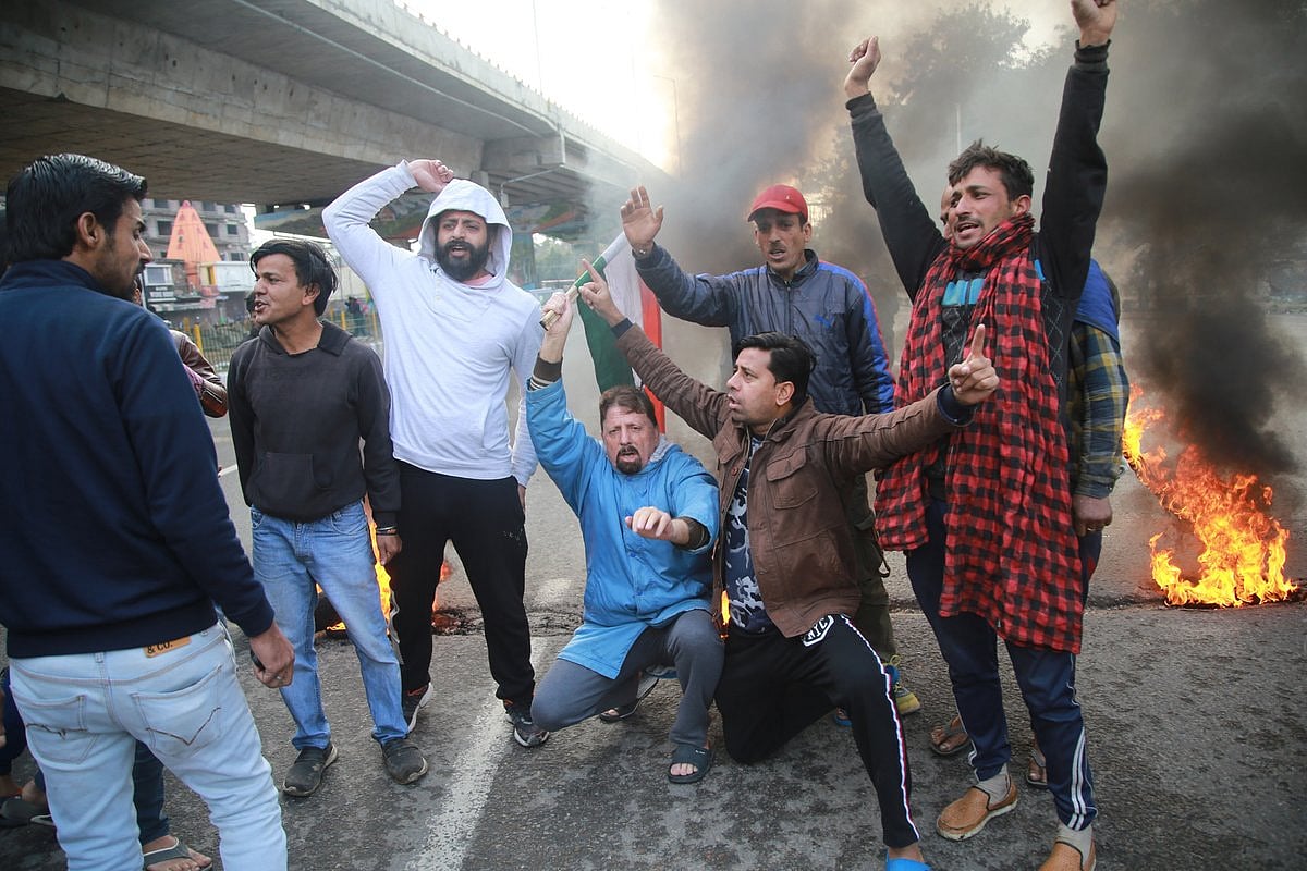جموں میں تشدد کے بعد کرفیو نافذ، مسلم علاقوں میں توڑ پھوڑ اور آگزنی کے واقعات
