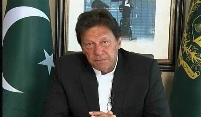 خوفزدہ پاکستان کی امن کے لئے فریاد، عمران خان کی مذاکرات کی پیشکش 