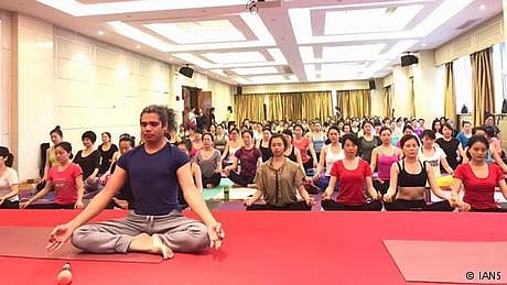 یوگا سے انسانی جسم میں شعور و آگہی کا فروغ ممکن