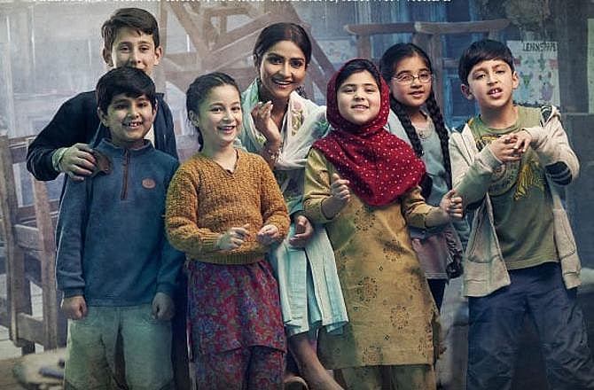 ’نوٹ بُک‘ فلم ریویو... آخر ہندی نوٹ بُک انگریزی رسم الخط میں کیوں لکھی گئی؟