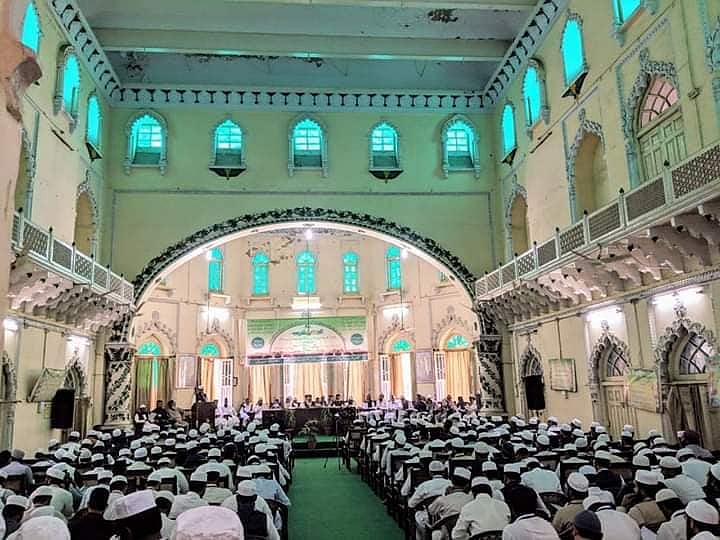  علماء چیلنجوں کا مقابلہ کرنے کے ساتھ قوم کی تعمیر میں بھی حصہ لیں: فرنگی محلی