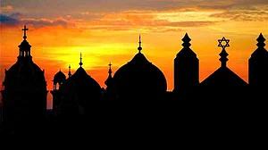 اسلام مذہب کیوں اپنانا چاہتے ہیں برطانیہ کے عیسائی؟ ’آئی آئی ایف ایل‘ کی رپورٹ میں سامنے آیا جواب