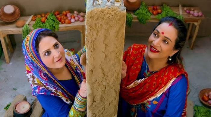 ہمسائے ماں جائے: ایٹم بموں کو ’چولہے‘ میں رکھ کر ’ٹھمکے‘ لگانے کی خواہش!