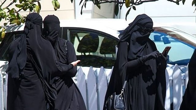 بم دھماکہ کے بعد سری لنکا حکومت کا بڑا قدم، مُسلم خواتین مشکل میں
