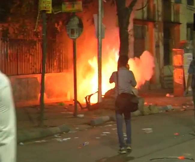 یو پی: لاک ڈاؤن میں بھی جرائم کا سلسلہ جاری، عاشق کو کیا گیا نذر آتش