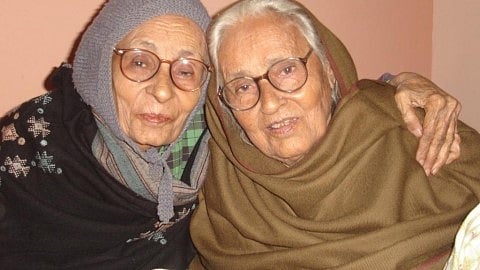 سچ کہتی ہیں امی! ہندوستان آزادی کے بعد بدلا ہے لیکن ڈی این اے تو وہی ہے...گوہر رضا