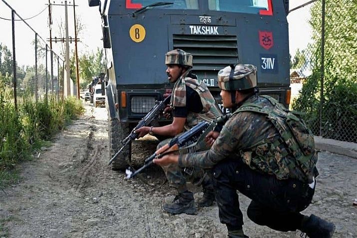 جموں و کشمیر: ڈوڈہ میں ملی ٹینٹوں سے تصادم، ایک فوجی افسر سمیت 4 جوان شہید