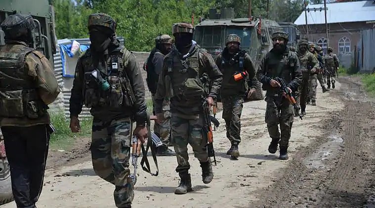 جموں و کشمیر: پلوامہ تصادم میں دو بھگوڑے ایس پی او سمیت 4 ملی ٹینٹ ہلاک
