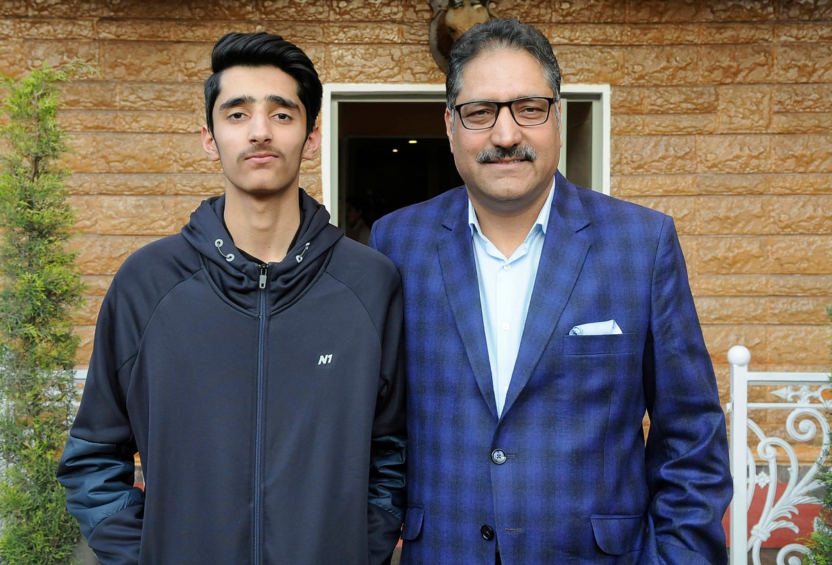 میرے والد سر چشمہ علم اور قیام امن کے داعی تھے: تمہید بخاری