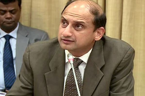 آر بی آئی میں 6 ماہ میں دوسرا بھونچال، ڈپٹی گورنر ویرل آچاریہ بھی وقت سے پہلے ہوئے مستعفی 
