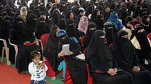 برق گرتی ہے محض بیچارے مسلمانوں پر... ظفر آغا