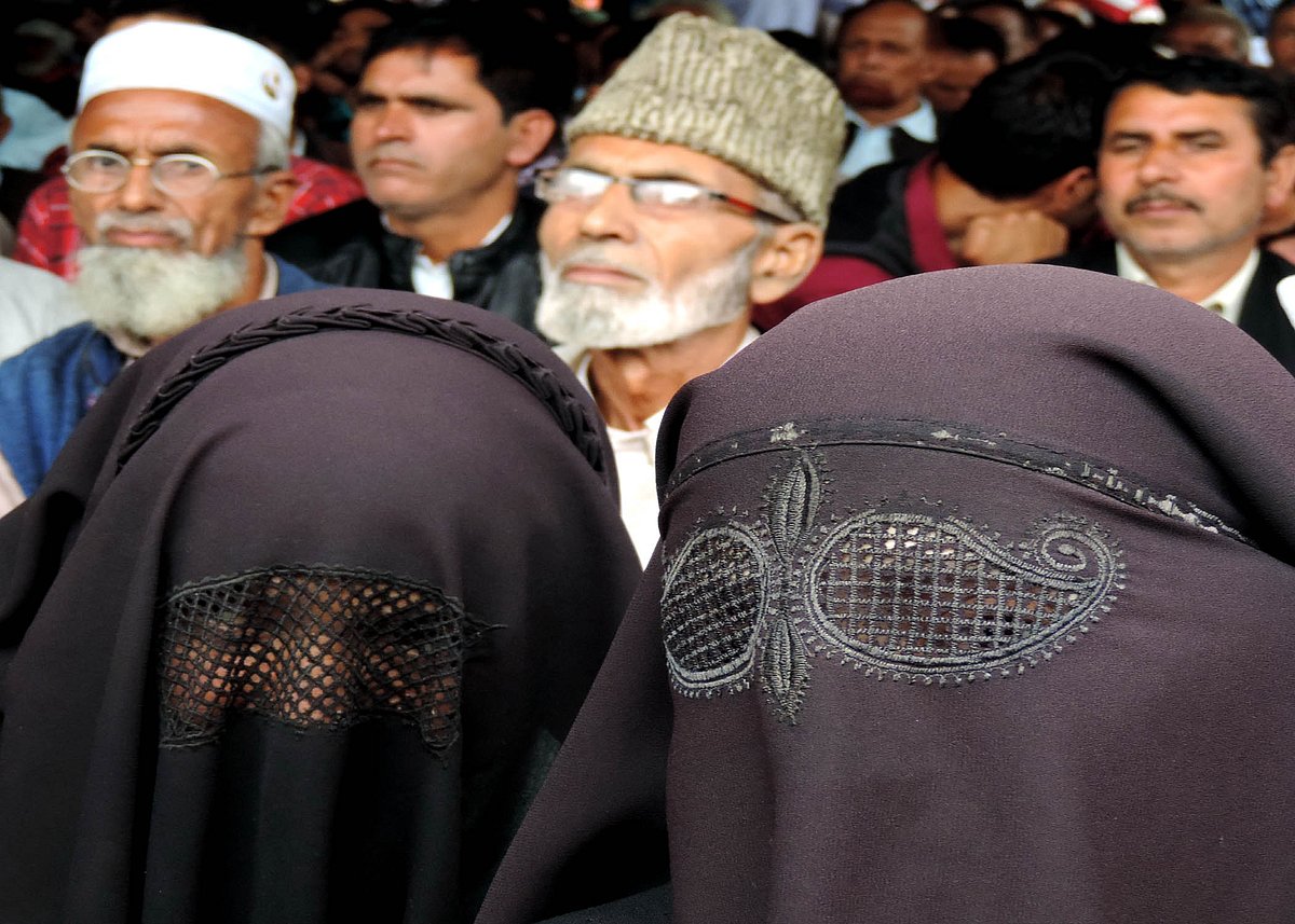 دفعہ 35 اے کے ساتھ چھیڑ چھاڑ بارود کو آگ لگانے کے برابر ہوگا: محبوبہ مفتی