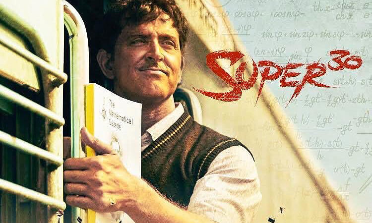 فلم ریویو ’سپر 30‘: کہانی اور بچے فلم کے اصل ہیرو، ’بِہاری لہجہ‘ کمزور لیکن رتک اثردار