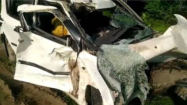 اناؤ واقعہ: سڑک حادثہ کے وقت برساتی پہنے شخص کون تھا، کس سے ہو رہی تھی بات!