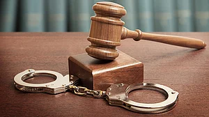 کشمیر: دکاندار کی ہلاکت کے سلسلہ میں 2 افراد گرفتار