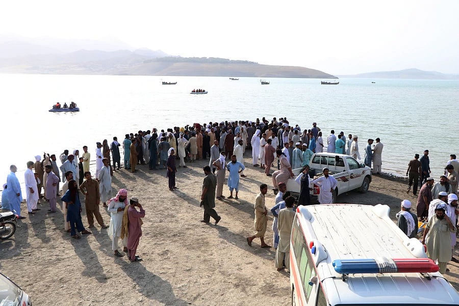 پاکستان: کشتی الٹ جانے سے حادثہ، 25 افراد کے ہلاک ہو جانے کا خدشہ