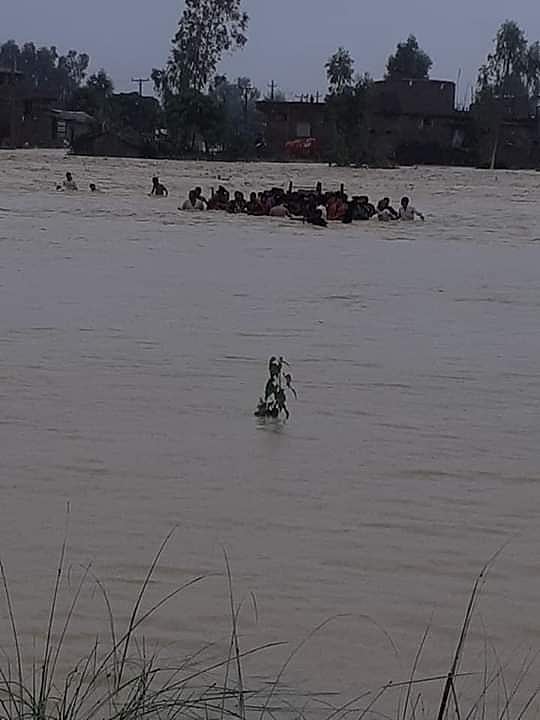 بہار کے چھ اضلاع میں سیلاب سے بھاری تباہی، ریل کی پٹریاں غرق آب