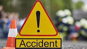 نیپال کے عقیدت مندوں کو لے جا رہی بس سمستی پور میں حادثہ کی شکار، درجنوں افراد زخمی