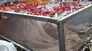 دہلی کے نگم بودھ گھاٹ پر شیلا دیکشت کی آخری رسومات ادا