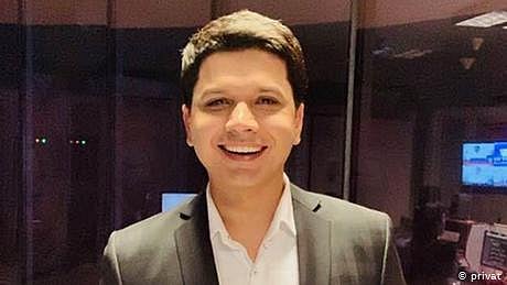 نیوز اینکر مرید عباس